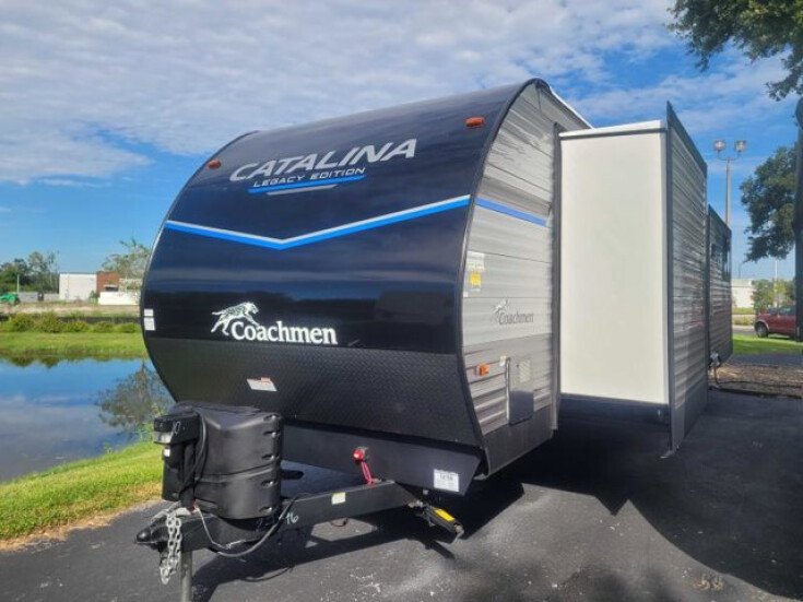 Thumbnail Photo undefined for New 2023 Coachmen Catalina 333RETS